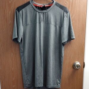 Spyder Charcoal Short Sleeve Tee Size S